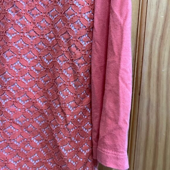 Orange laser cut size 1 Chico’s 3/4 sleeve blouse - Picture 3 of 6